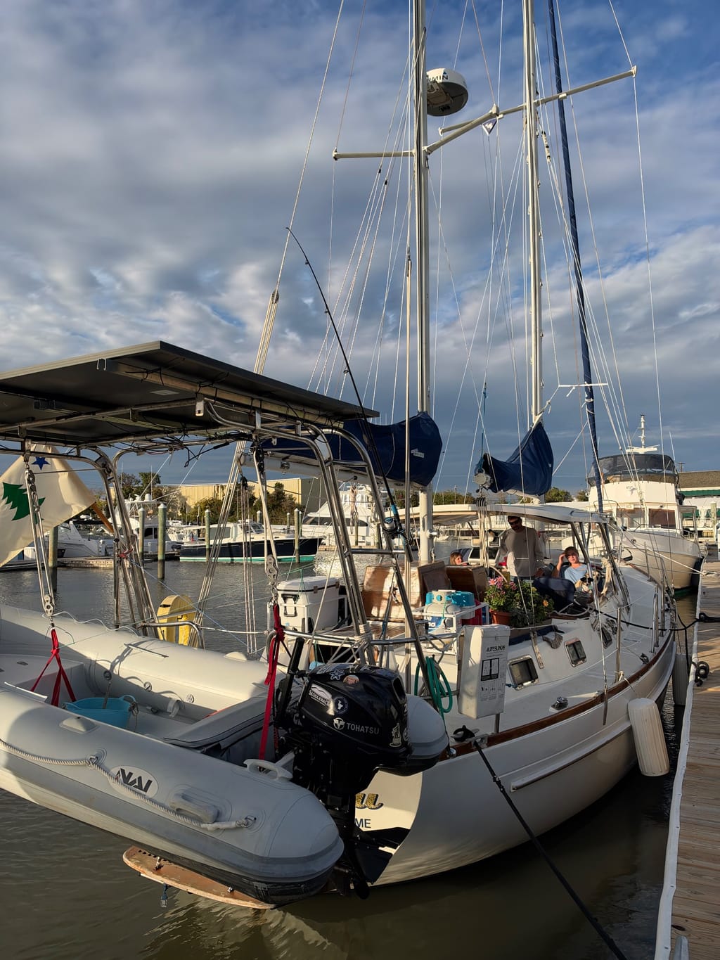 LuRu snug in a marina (a rare treat!) 